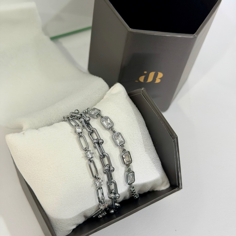 Bomb party luxe layers hematite Bracelet Set